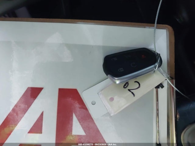 2017 CADILLAC XT5 1GYKNBRS0HZ215258 Photo 10