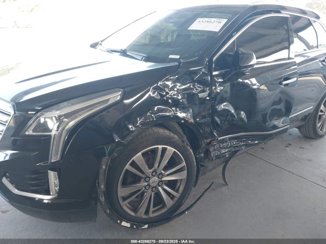2017 CADILLAC XT5 1GYKNBRS0HZ215258 Photo 5