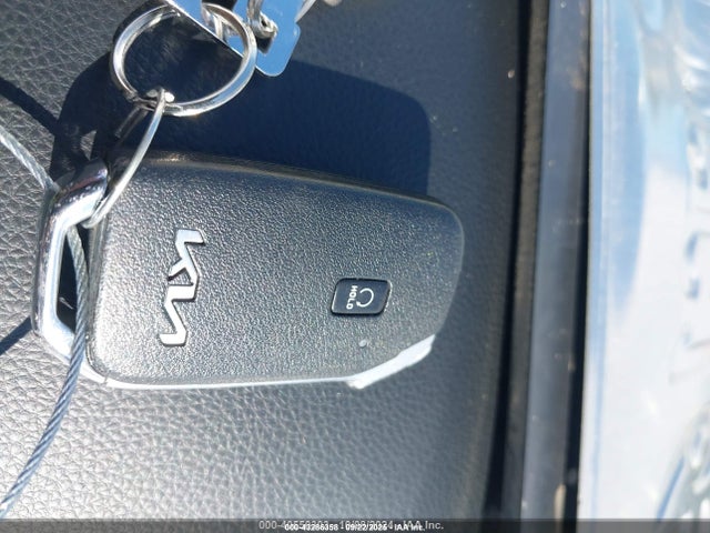 Продажа на аукционе авто 2022 Kia K5 Lxs, vin: 5XXG14J24NG135538, номер лота: 43286358