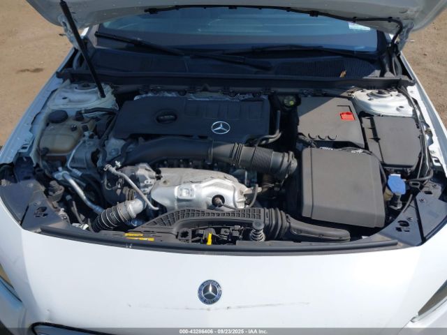 2019 MERCEDES-BENZ A 220 WDD3G4FB2KW021883 Photo 9