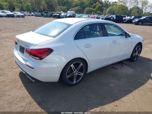 2019 MERCEDES-BENZ A 220 WDD3G4FB2KW021883 Photo 3