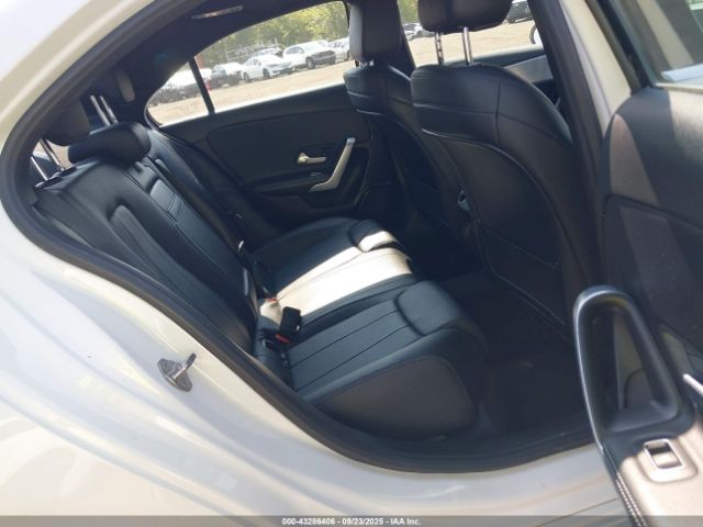 2019 MERCEDES-BENZ A 220 WDD3G4FB2KW021883 Photo 7