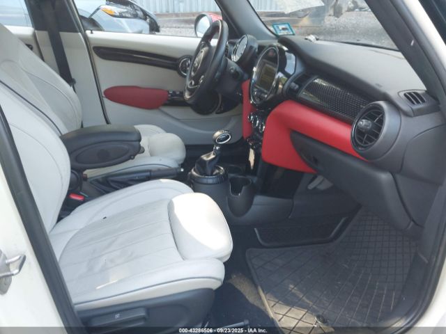 2017 MINI HARDTOP WMWXU3C55H2D32429 Photo 4