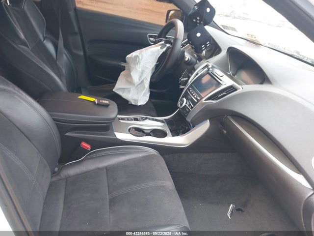 Acura j35y6 2018 19UUB3F61JA000837 Image 5