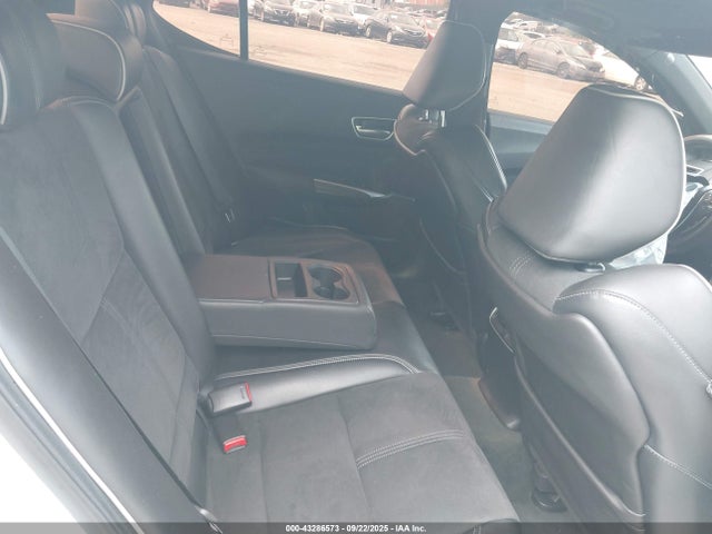 Acura j35y6 2018 19UUB3F61JA000837 Image 8