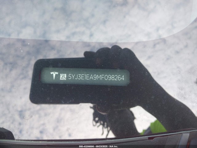 2021 TESLA MODEL 3 5YJ3E1EA9MF098264 Photo 8