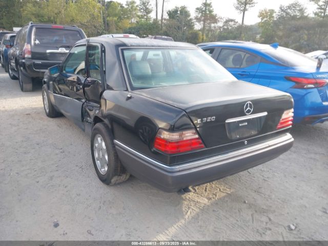1994 MERCEDES-BENZ E WDBEA32E2RC037302 Photo 2