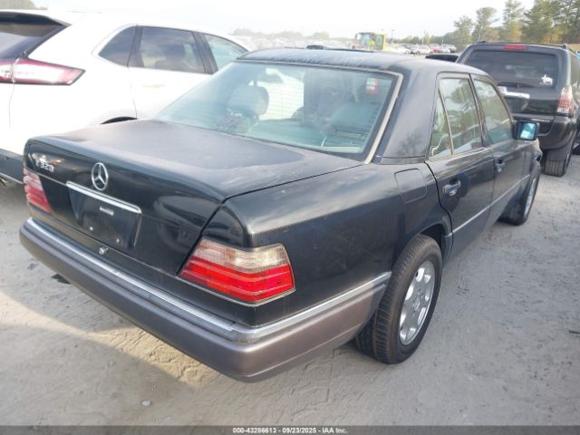 1994 MERCEDES-BENZ E WDBEA32E2RC037302 Photo 3