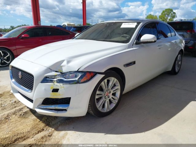 2017 JAGUAR XF SAJBD4BV4HCY33597 Photo 1