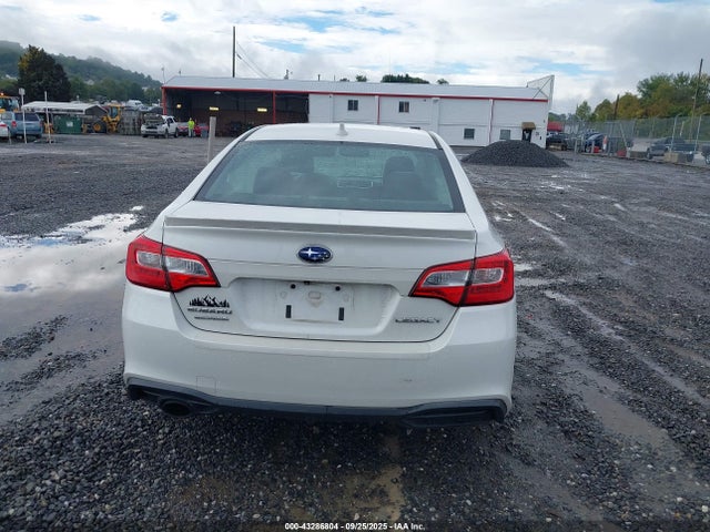 Subaru u5 2018 4S3BNAR6XJ3024751 Image 16