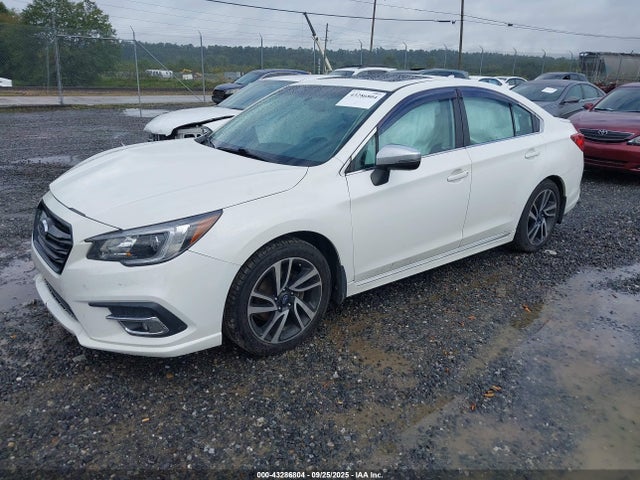 Subaru u5 2018 4S3BNAR6XJ3024751 Image 2