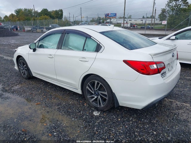 Subaru u5 2018 4S3BNAR6XJ3024751 Image 3