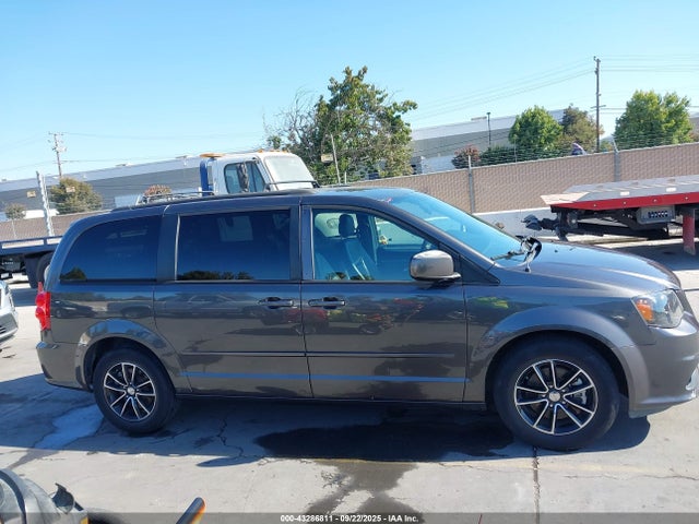 2C4RDGEGXGR225388 Dodge Grand Caravan