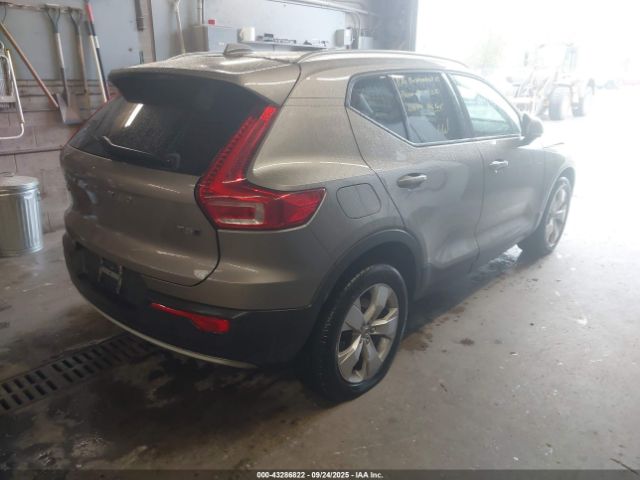 2022 VOLVO XC40 YV4162UK4N2654101 Photo 3