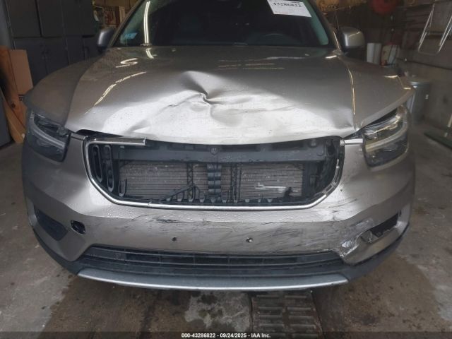 2022 VOLVO XC40 YV4162UK4N2654101 Photo 5