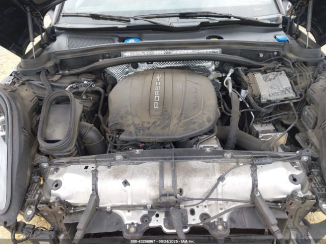 2019 PORSCHE MACAN WP1AA2A50KLB07511 Photo 9