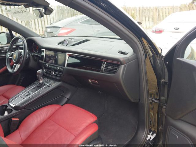2019 PORSCHE MACAN WP1AA2A50KLB07511 Photo 4