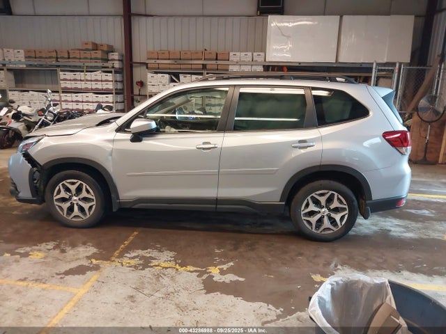 Продаж на аукціоні авто 2023 Subaru Forester Premium, vin: JF2SKAEC7PH454500, номер лоту: 43286988