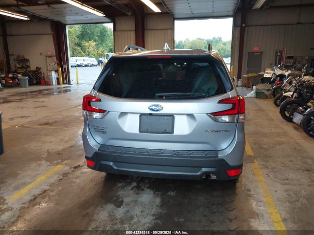 Продаж на аукціоні авто 2023 Subaru Forester Premium, vin: JF2SKAEC7PH454500, номер лоту: 43286988