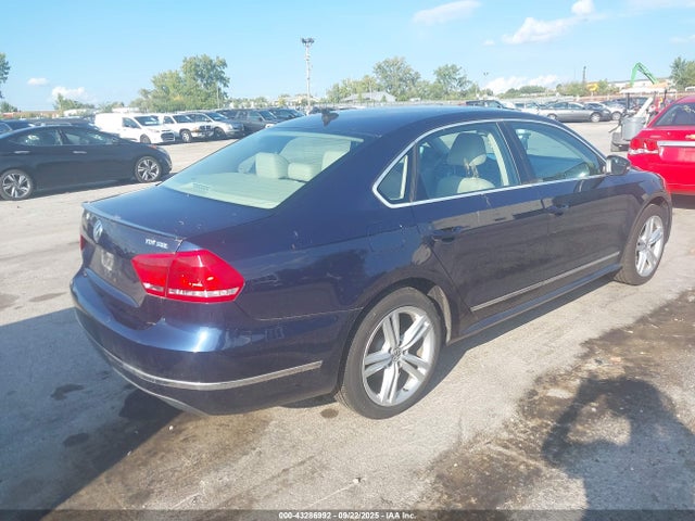 Volkswagen Passat 2014 1VWCN7A31EC091329 Image 4