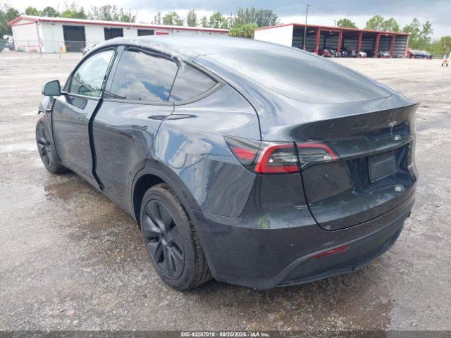 2024 TESLA MODEL Y 7SAYGDEE2RA325578 Photo 2