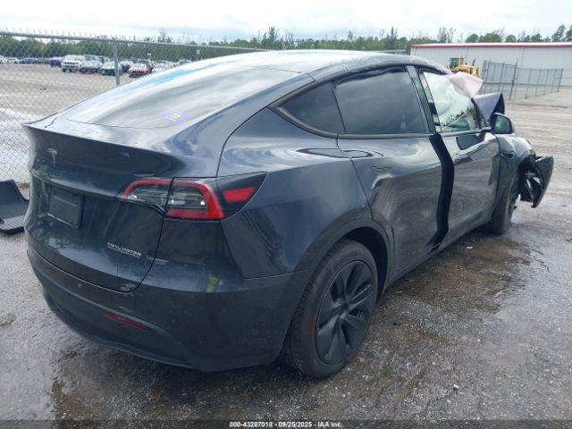 2024 TESLA MODEL Y 7SAYGDEE2RA325578 Photo 3