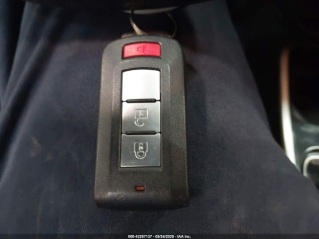 2018 MITSUBISHI OUTLANDER JA4AZ3A38JZ010688 Photo 10