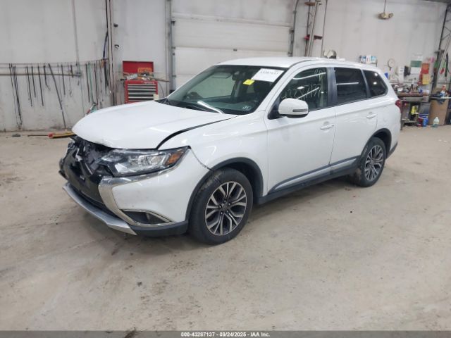 2018 MITSUBISHI OUTLANDER JA4AZ3A38JZ010688 Photo 1