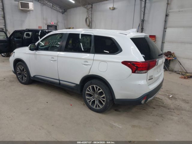 2018 MITSUBISHI OUTLANDER JA4AZ3A38JZ010688 Photo 2