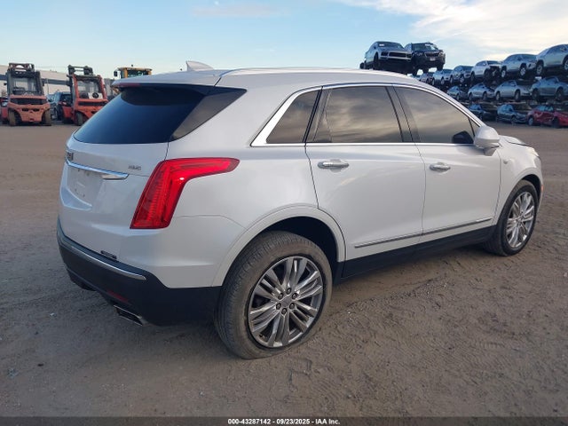 2018 CADILLAC XT5 1GYKNERS5JZ232287 Photo 3