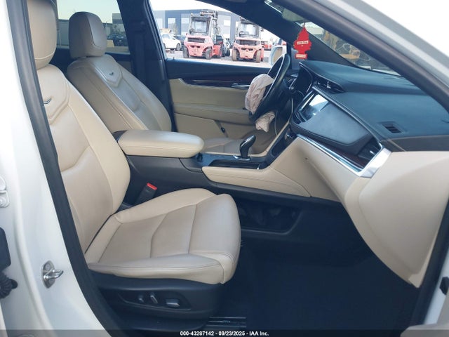 2018 CADILLAC XT5 1GYKNERS5JZ232287 Photo 4