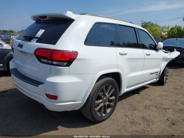 2017 JEEP GRAND CHEROKEE 1C4RJFBG1HC718457 Photo 3
