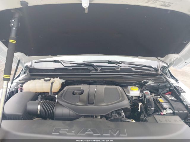 2025 RAM 1500 1C6SRFFPXSN540684 Photo 9