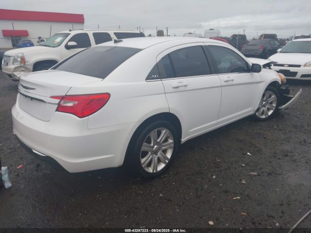 2013 CHRYSLER 200 1C3CCBBBXDN558305 Photo 3