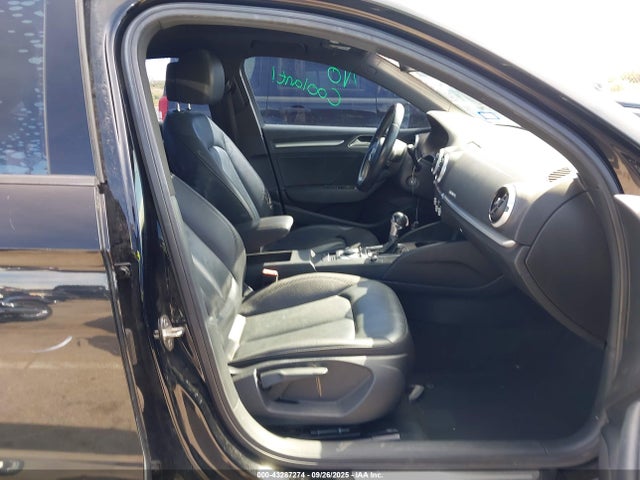2017 AUDI A3 WAUB8GFF6H1035702 Photo 4
