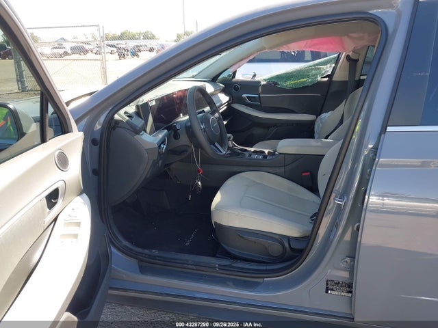 KMHL24JA8SA500633 Hyundai SONATA SE