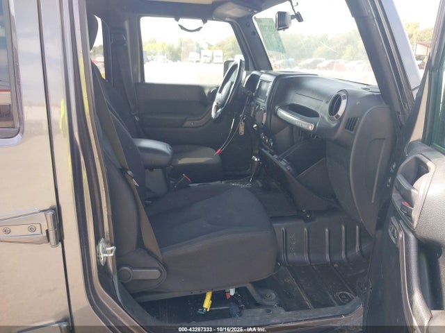 1C4BJWDG4GL220329 Jeep Wrangler