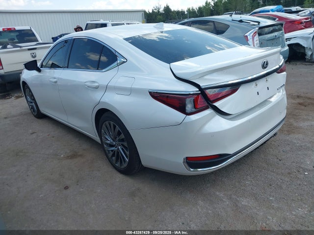 Lexus a25a-fxs 2025 58AFA1C18SU062280 Image 3