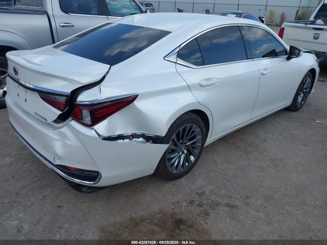 Lexus a25a-fxs 2025 58AFA1C18SU062280 Image 4