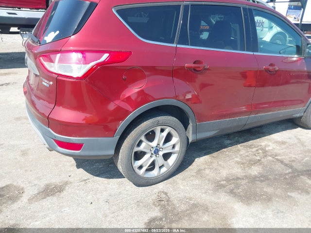 1FMCU9J98FUC14539 Ford Escape