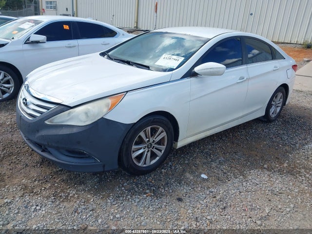 Hyundai gamma 2014 5NPEB4AC4EH908039 Image 2