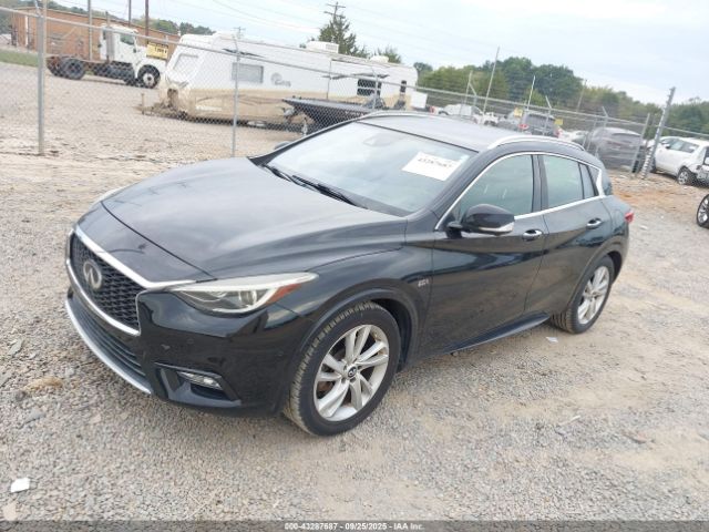 2017 INFINITI QX30 SJKCH5CPXHA033814 Photo 1