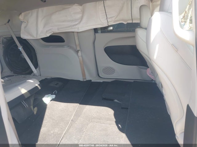 Chrysler Voyager 2021 2C4RC1DG6MR530643 Image 8