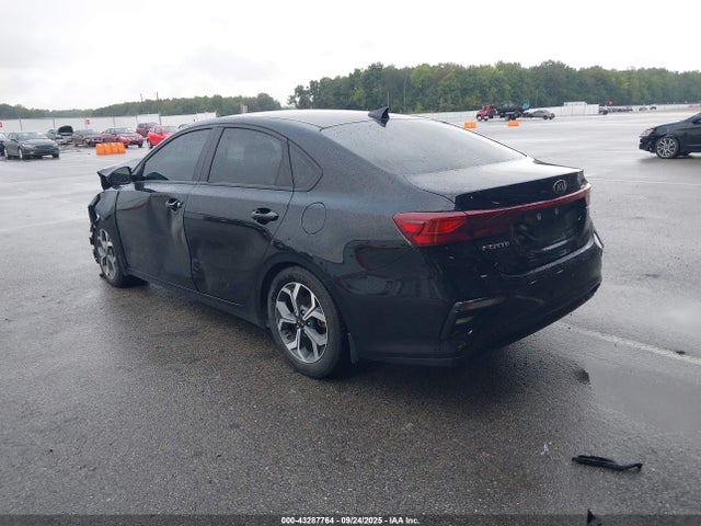 43287764 :رقم المزاد ، 3KPF24AD7ME376138 vin ، 2021 Kia Forte Lxs مزاد بيع