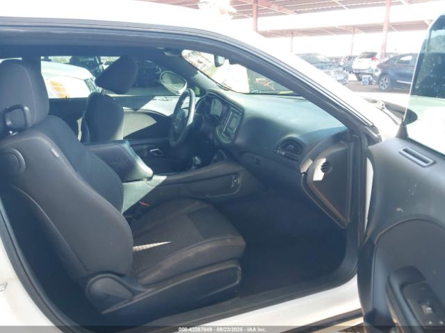 2017 DODGE CHALLENGER 2C3CDZAG2HH573091 Photo 4