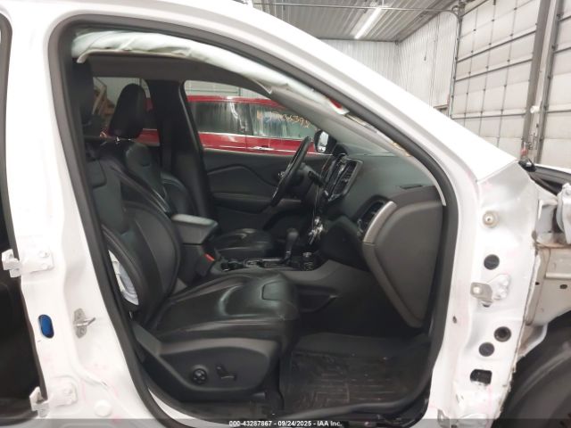 2019 JEEP CHEROKEE 1C4PJMDX8KD135457 Photo 4