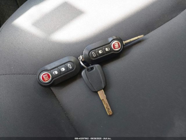 2015 FIAT 500 3C3CFFAR6FT550413 Photo 10