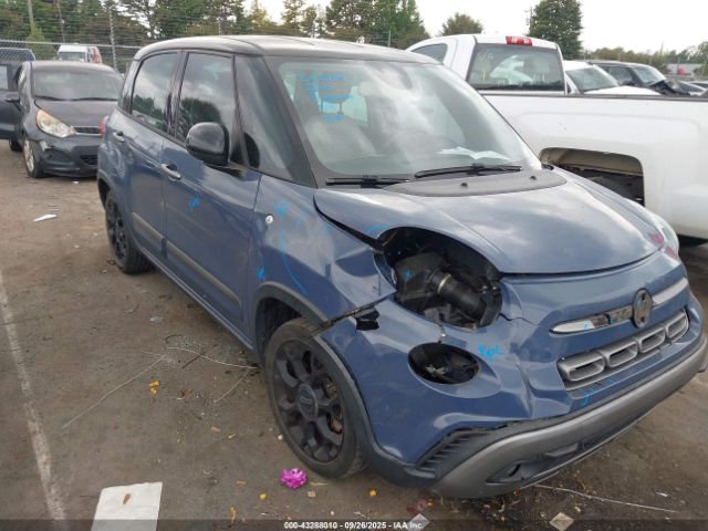 2018 FIAT 500L ZFBCFADH1JZ041447 Photo 0