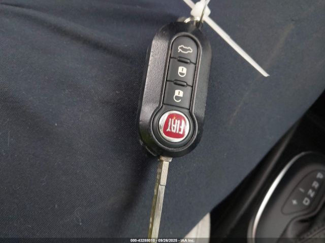 2018 FIAT 500L ZFBCFADH1JZ041447 Photo 10