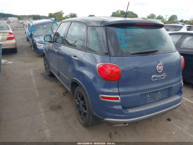 2018 FIAT 500L ZFBCFADH1JZ041447 Photo 2